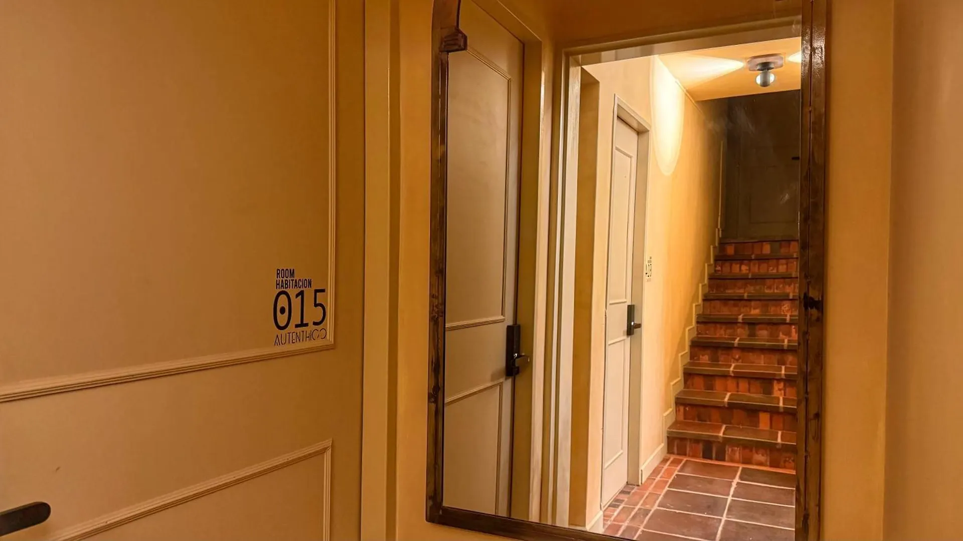 Autenthico Provenza Home Μεντεγίν