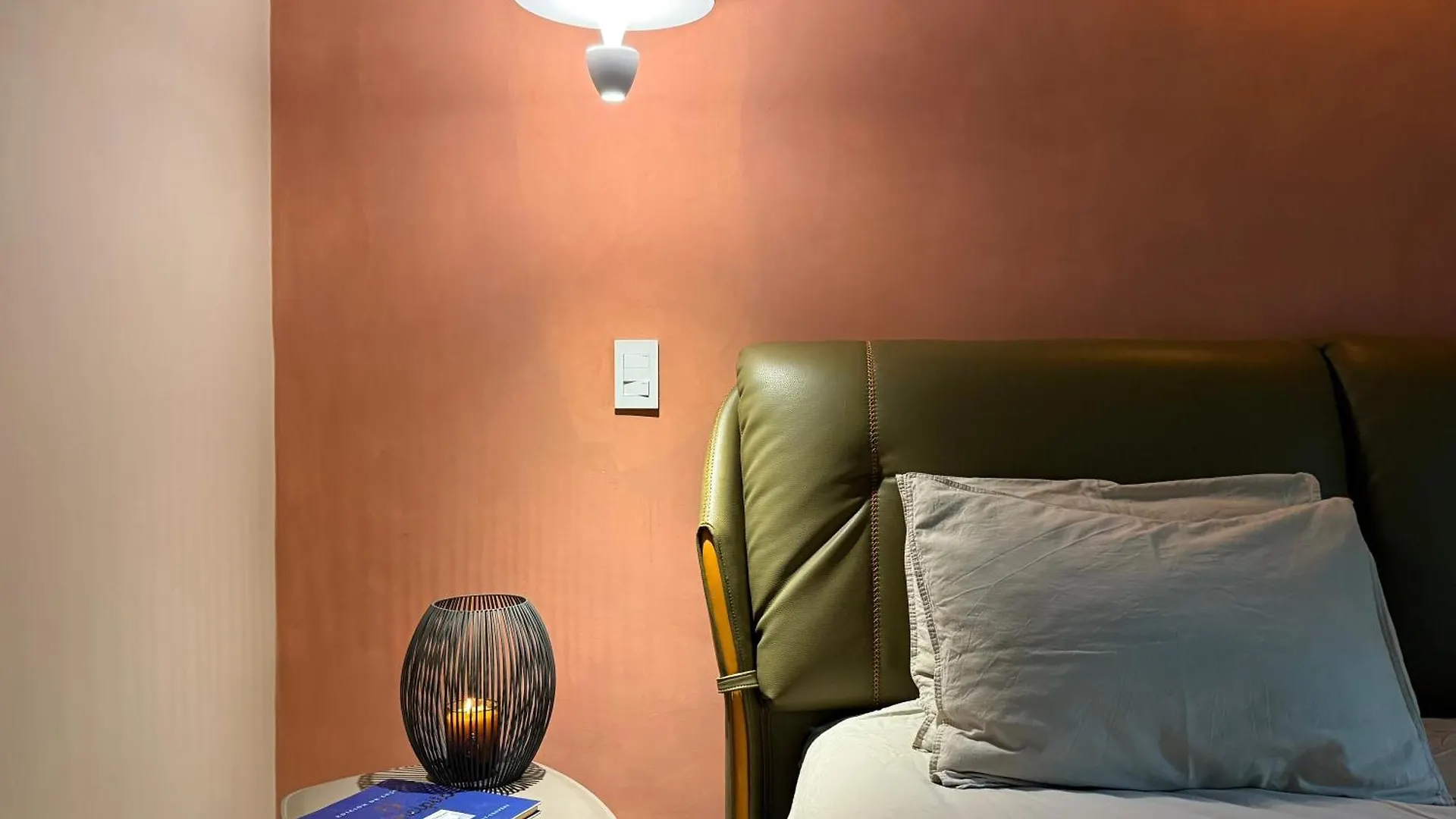 Autenthico Provenza Home Medellin Hotel